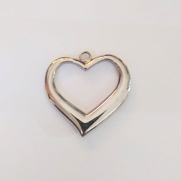 Heart Charm Stainless Steel BIG Over 2 Inches Silver Tone Necklace Choke… - Picture 4 of 8